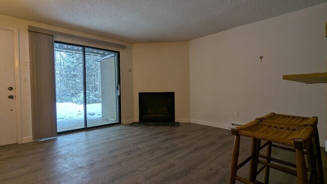 Photo - 1 bedroom Waterville Valley Condo Available for Year Round Lease! $1400/mo