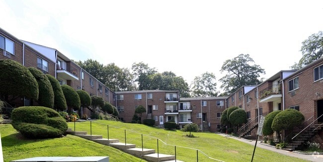 Primary Photo - Scarsdale Fairway