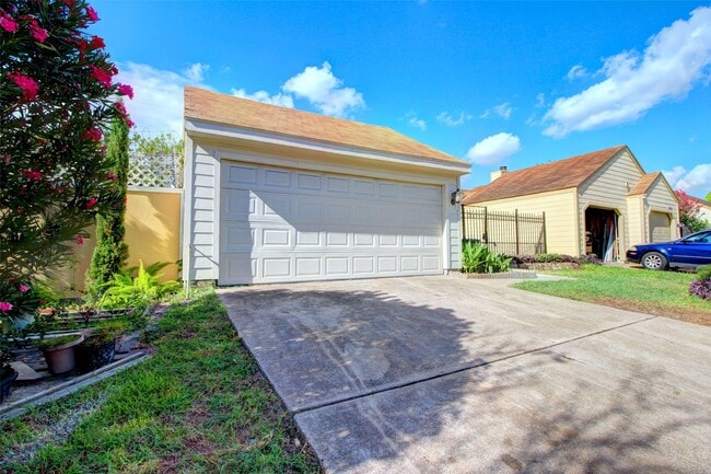 Photo - 11842 Spring Grove Dr