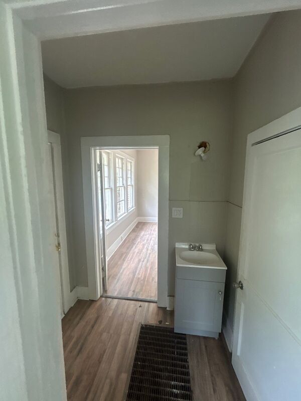 Photo - 130 N Alabama Ave