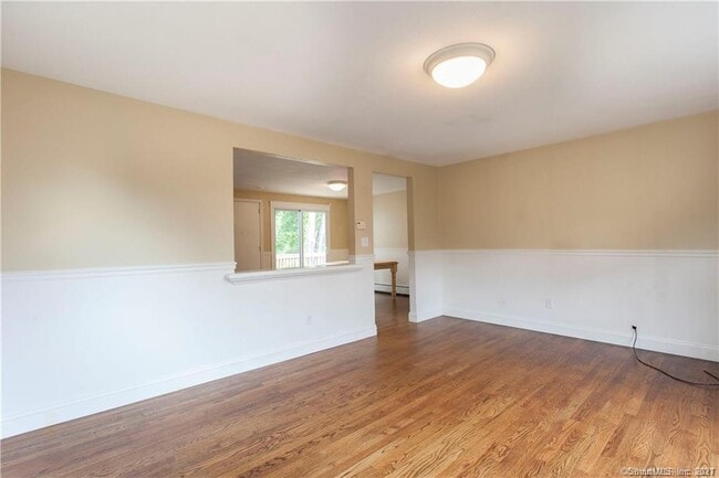 Photo - 198 Plainville Ave