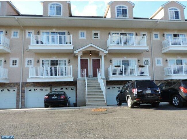 Photo - Beautiful 2 Bedroom 2 bathroom  Apartment