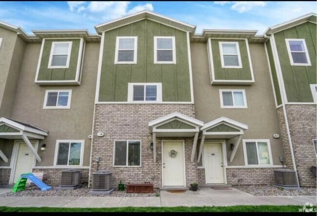 Building Photo - 78 E 630 N Rental