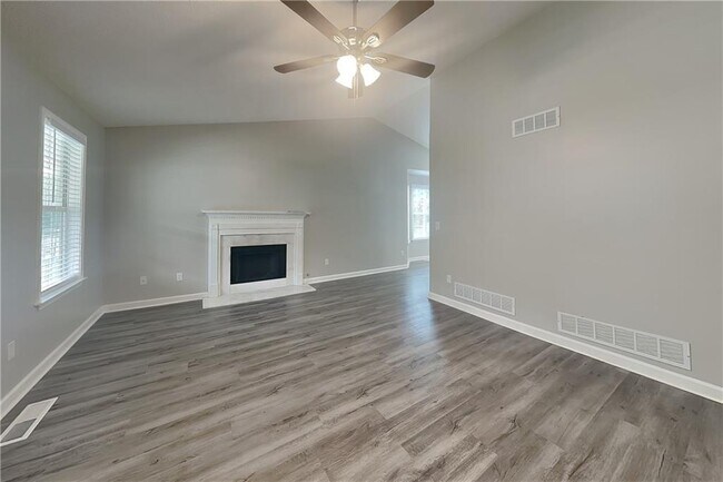 Photo - 336 Paradise Cir
