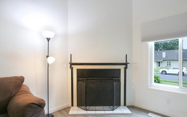 Photo - 1901 Mountain View Rd
