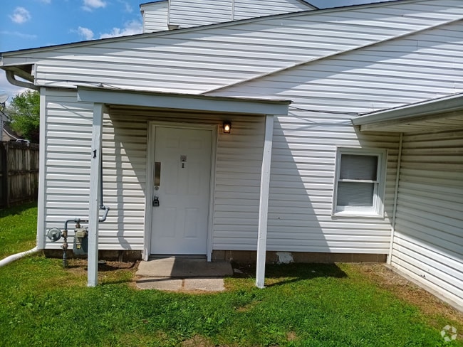 Building Photo - 906 W South St Rental