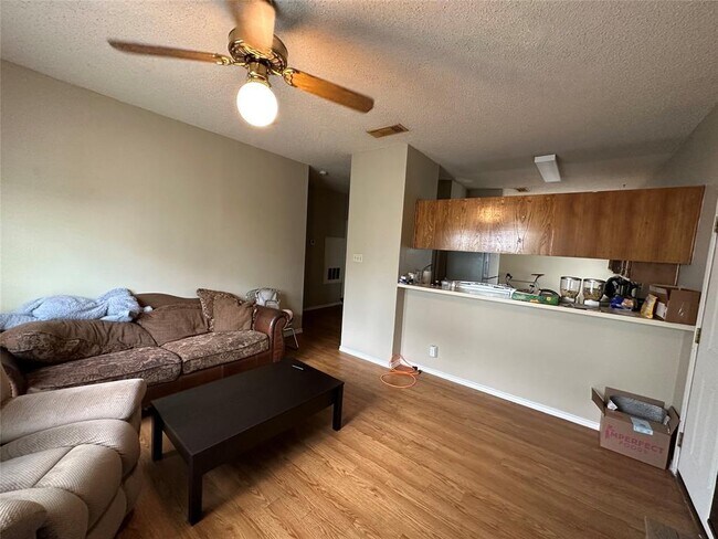 Photo - 2414 Longview St Unit 301
