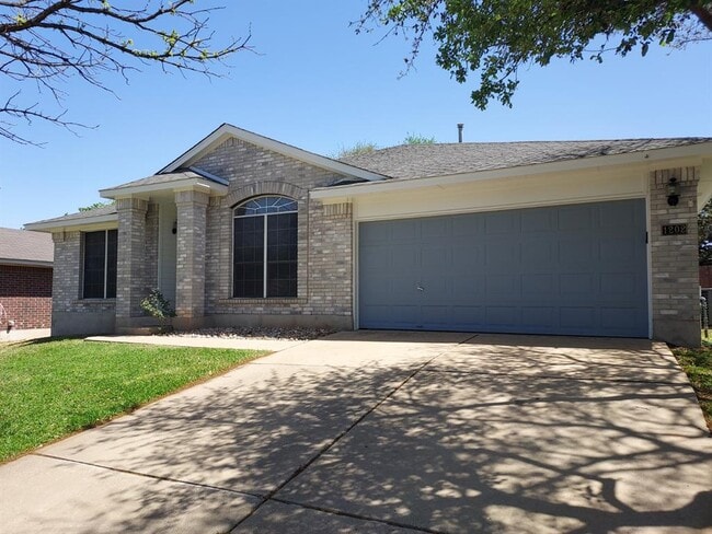 Photo - 1202 Wood Creek Dr
