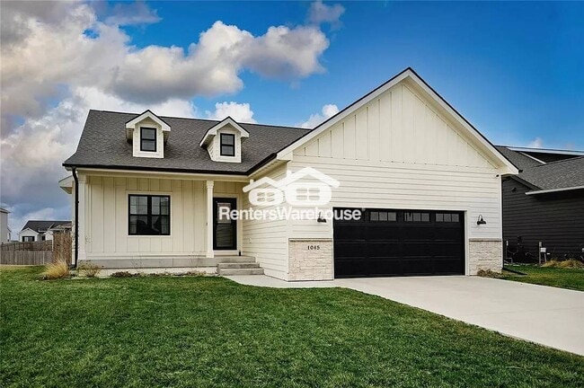 Photo - 1045 Cedar St Casa
