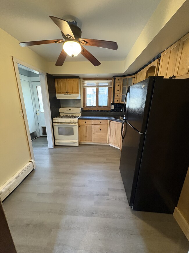 Photo - 14 Classon Ave