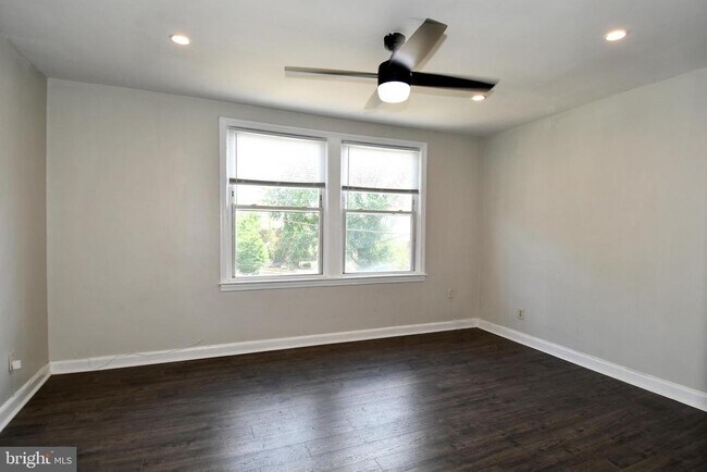 1314 Downing Pl NE Unit 3