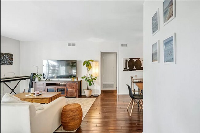 Photo - 1101 Lincoln Blvd Unidad 1A