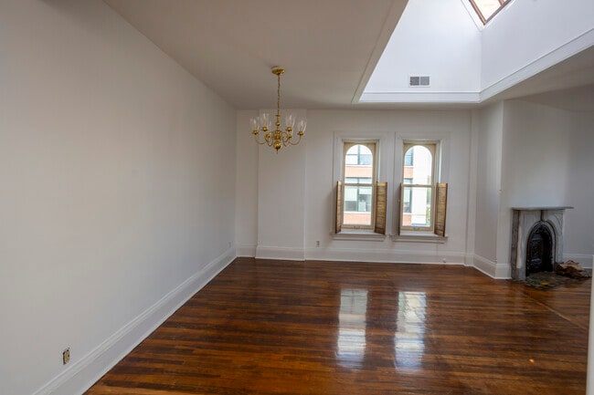 Photo - 219 W North Ave Unit 219 West North Avenue  4