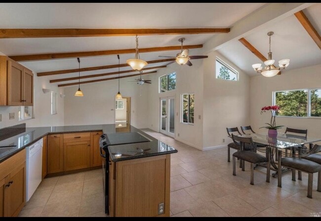 Photo - Unique large 1 bedroom 1 bath 4 car garage!!!