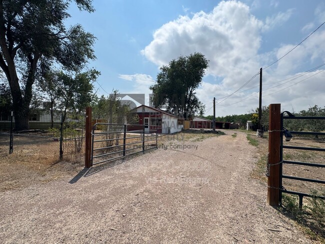 Photo - 2401 Overton Rd