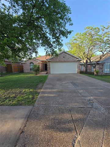 Building Photo - 8112 Gibbs Dr