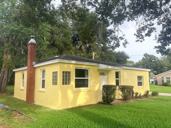 Building Photo - 435 N Fairview Ave