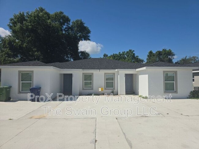 Building Photo - 304 Ave P NW