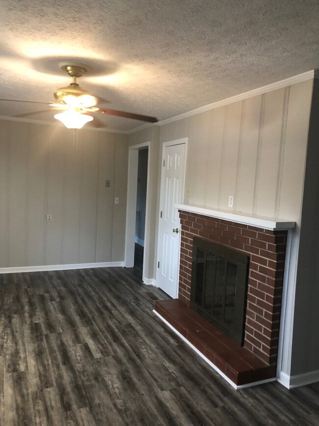 Photo - Great 3 bedroom in Potter Gray school district!