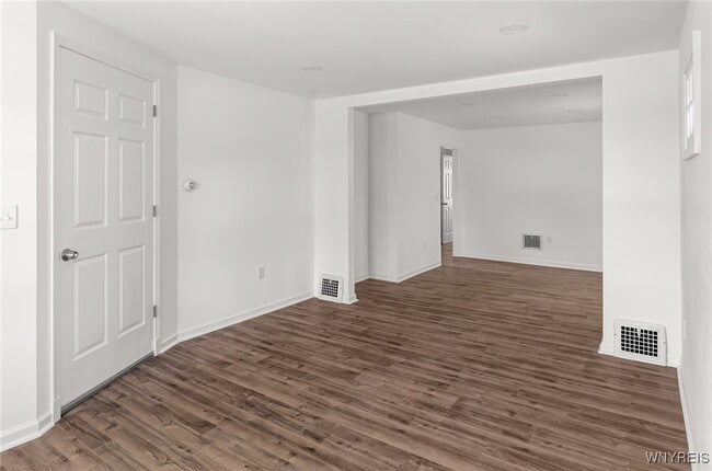 Photo - 8521 Sheridan Dr