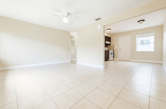 Photo - 5417/5419 Fourth Ave Unidad 5417