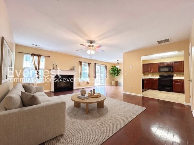 Photo - 2395 Mayfair Dr