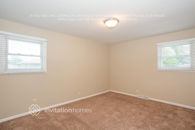 Photo - 16460 Roy St
