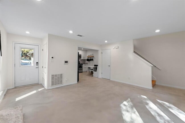 Photo - 1245 Spyglass Dr Unit B