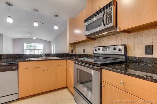 Building Photo - 1740 Palm Cove Blvd Unit 4-305