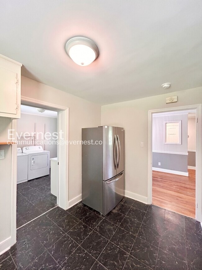 Photo - 2909 Westgate Dr