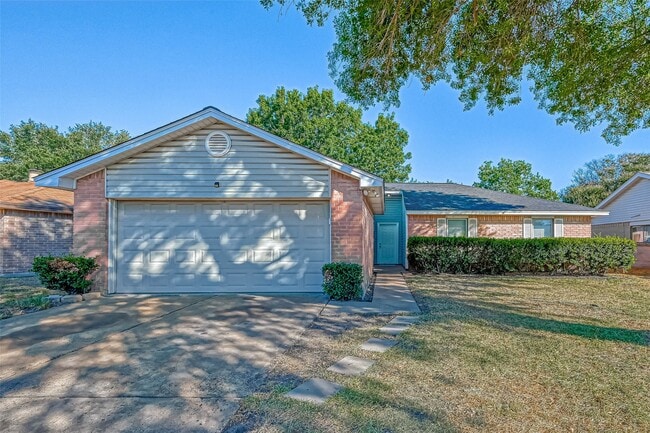 Building Photo - 24130 Silversmith Ln