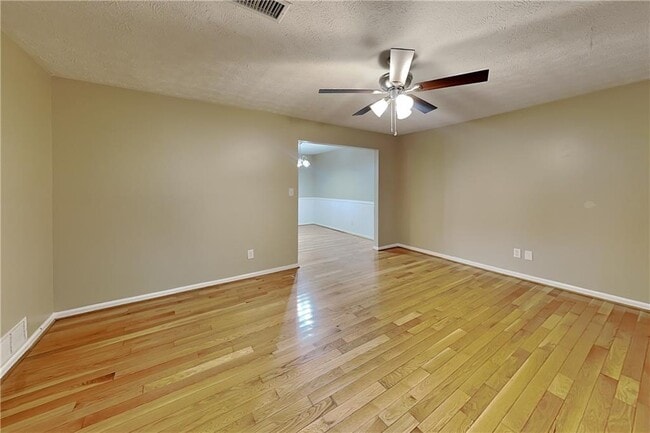 350 Ivy Mill Ct