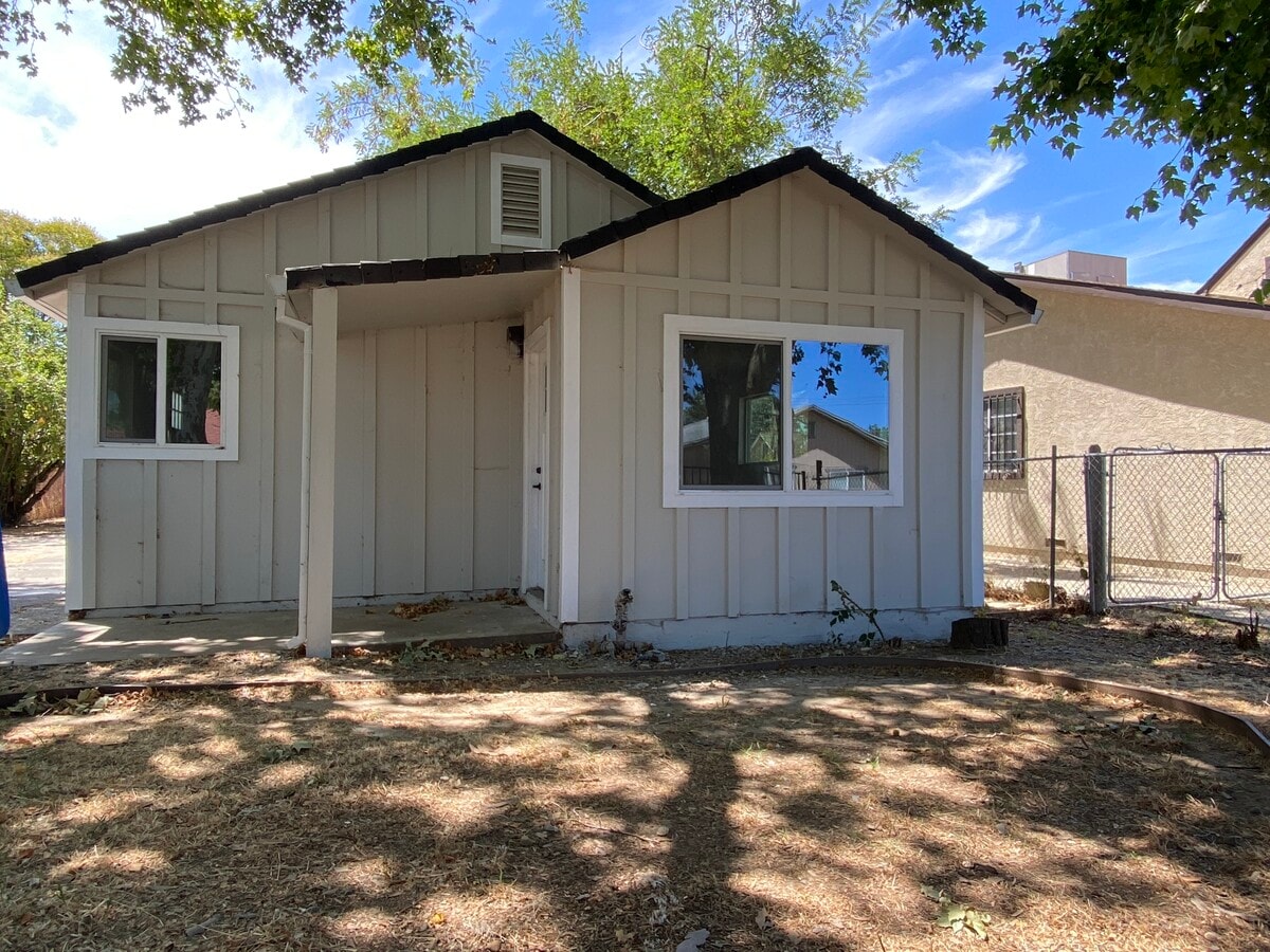 Photo - 3200 34th Ave Casa