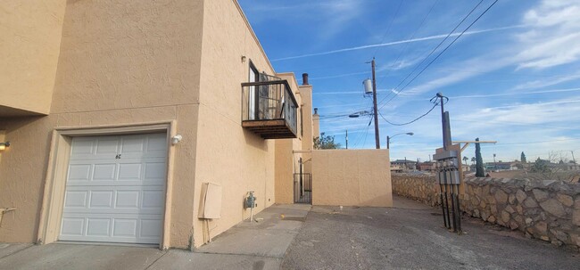 Building Photo - 2520 San Jose Ave