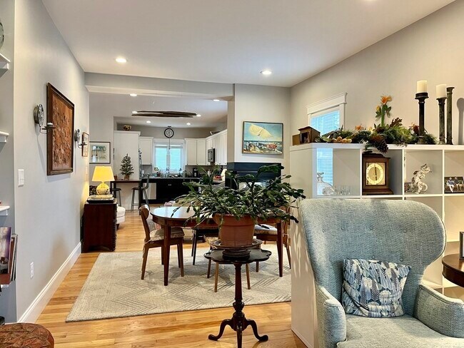 Photo - 9 Sherman St