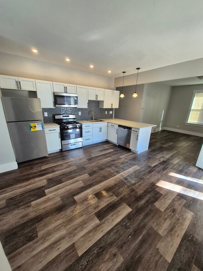 Photo - 3519 Marion St