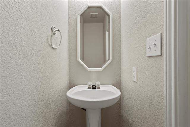 Photo - 7000 Eagle Vail Dr