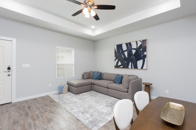 Photo - 3405 E Zinnia Ave Unit 1