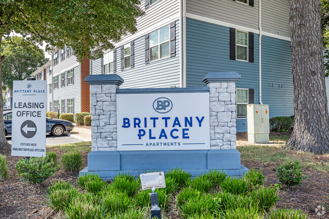 Lugar de Bretaña - Brittany Place Apartments