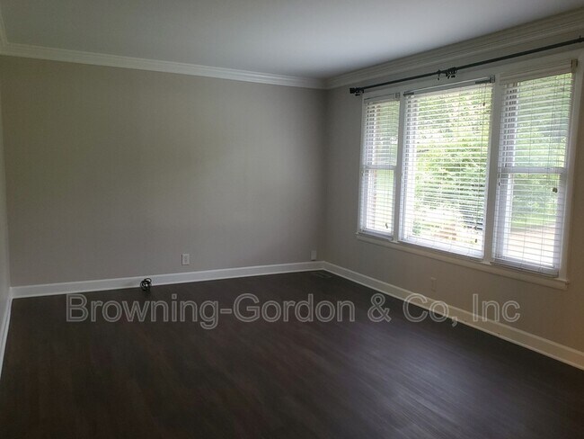 Photo - 3947 Creekside Dr