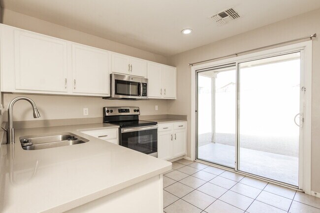 Photo - 24224 W Desert Bloom St