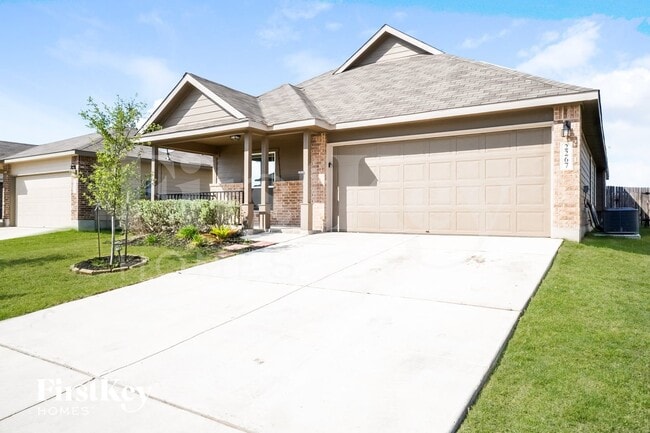 Photo - 2267 Hawk Dr