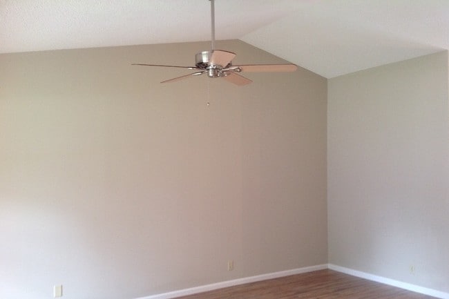 Photo - 105 Pinedale Dr