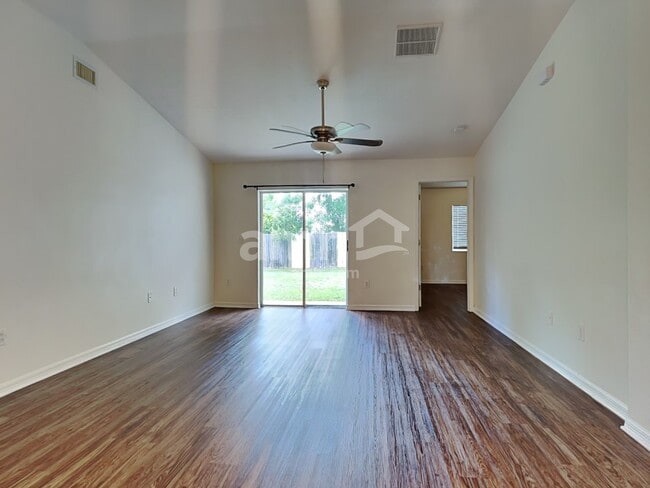 Photo - 30547 Midtown Ct