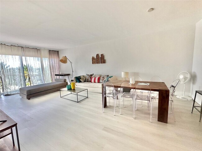 Photo - 10275 Collins Ave Condo Unit 429