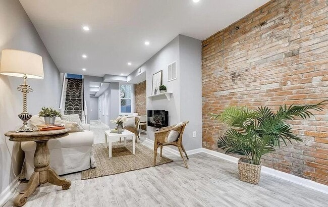 Photo - Charming 3 Bedroom/2.5 Bathroom Townhome in Beautiful Upper Fells Point!