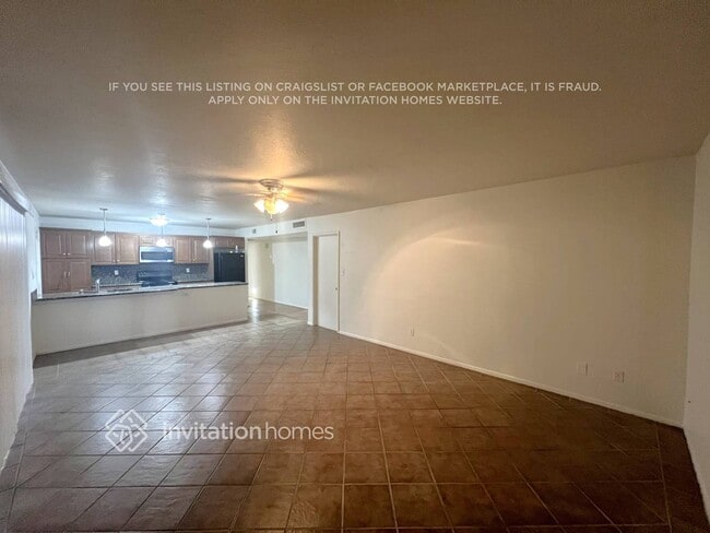 Photo - 1904 E Greenway Dr