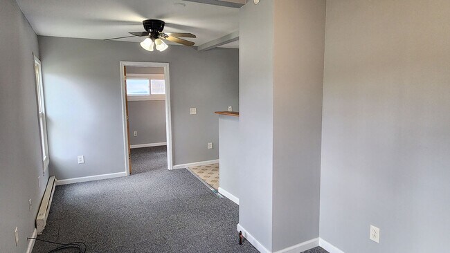 Photo - 1501 W Henley St Unit Upper- Rear