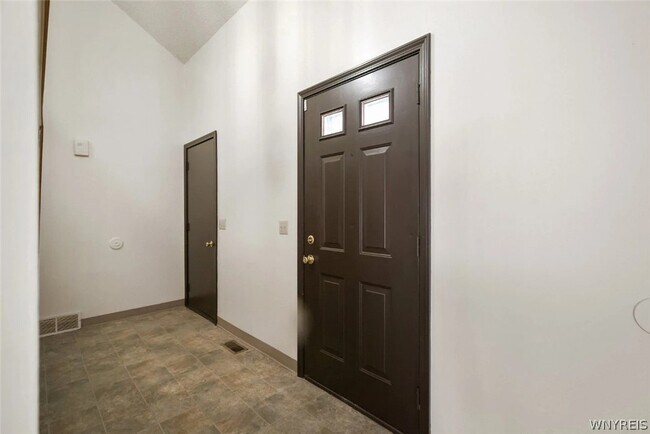 Photo - 383 S Ellicott Creek Rd