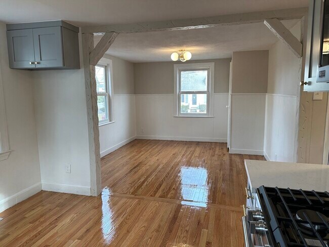 Photo - 21 Mayflower Rd